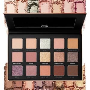 Milani Eyeshadow palette Gilded Nude